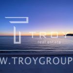 d05e79f8 ef1d 4e81 8ef6 8ad48e202274