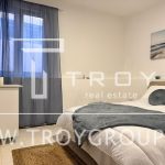 photo 2025 10 15 23 28 26(10)