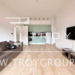 photo 2025 10 17 19 10 03(1)